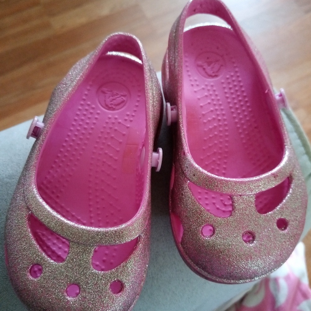 Crocs toddler girls 6